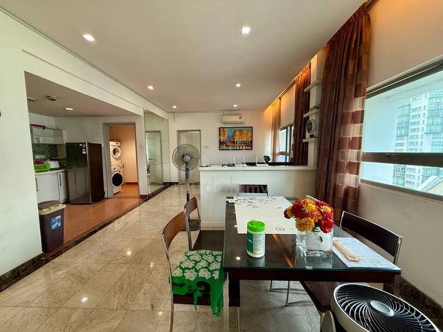 Crown Regency 1