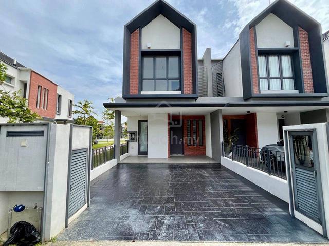 ENDLOT 2 Storey Ilham Residence Elmina Garden 1