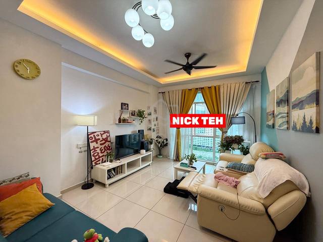 Straits Garden Condominium 1