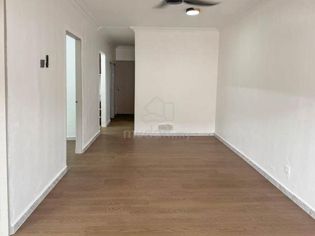 Apartment Idaman 1