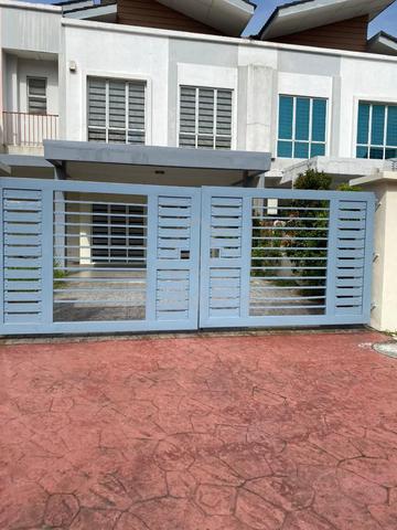 Below Market!!!!  Superlink  2Storey Intermediate Terrace, DKayangan 1