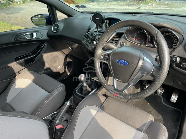 2015 Ford FIESTA 1.6 ST (M) - 5