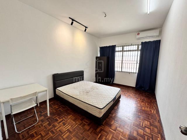 Rooms For Rent 400