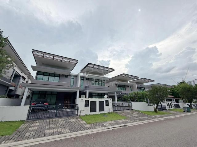 Eco Cascadia Corner Lot 2 Storey Terrace For Sale 1