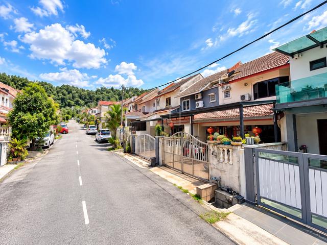 Bukit Permai Ampang 2 Storey Terrace House For Rent | 4R3B 1