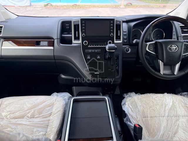 2020 Toyota Granace 2.8 PREMIUM—CONDITION LIKE NEW - 3