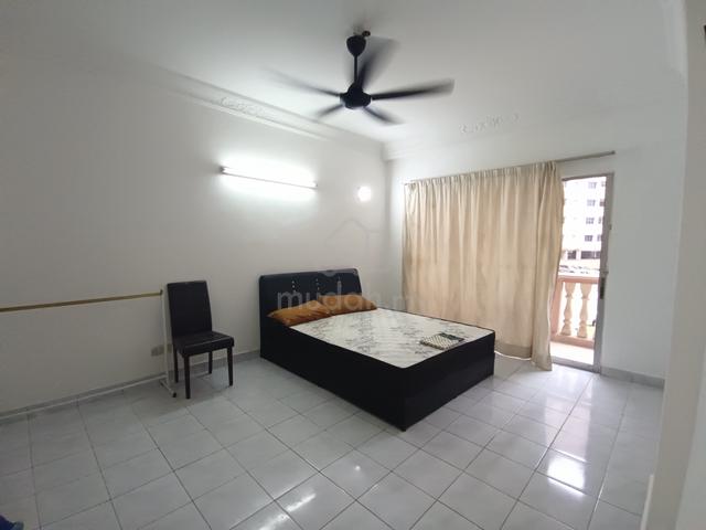 Taman Anggerik Villa 2