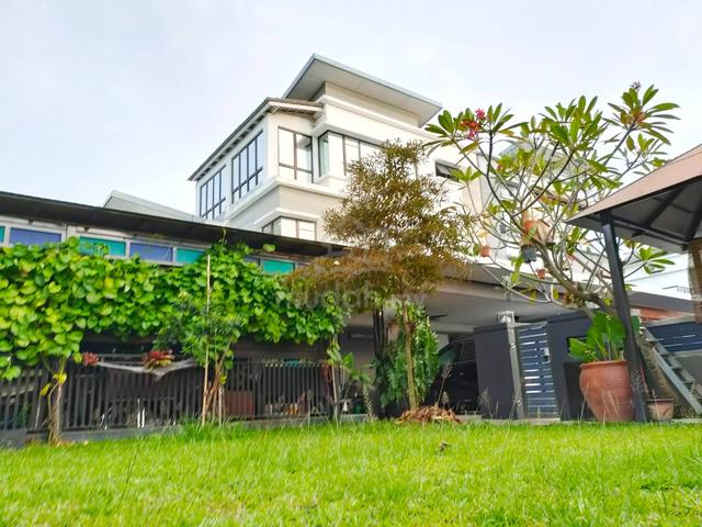 Semi-D Kajang Corner Lot | Move In Condition + Below Market 1