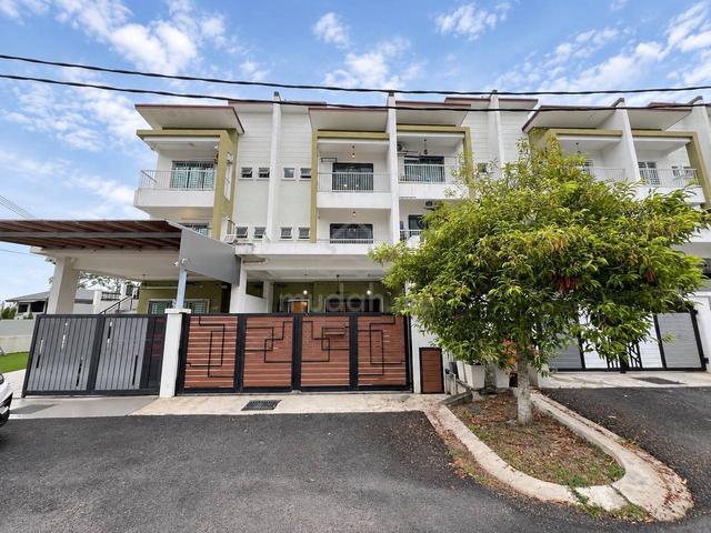 CANTIK! 2.5 Storey Taman Sentosa Impian, Sg Merab, Kajang 1