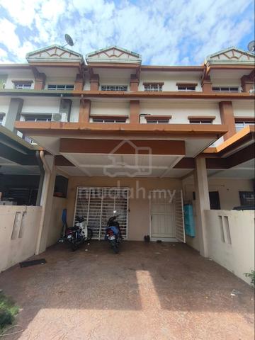 2.5 Story House for sale below market price - Taman Tasik Prima 1