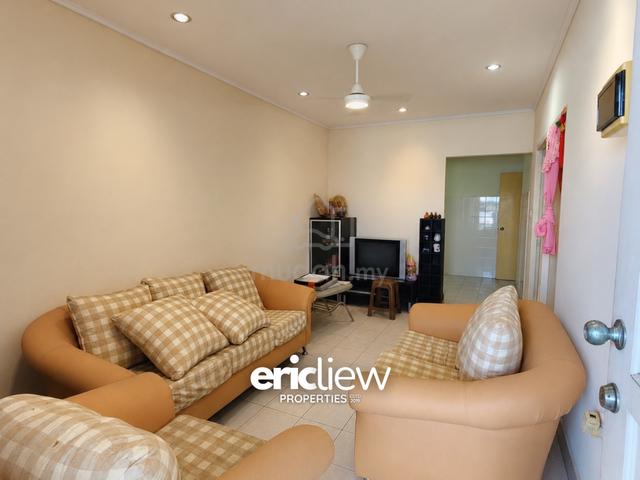 Single Storey Terrace House at Jalan Muara Tuang For Sale 1