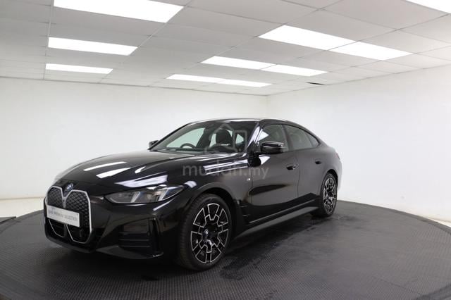 2025 BMW i4 EDRIVE35 LOW MILEAGE CAR - 3