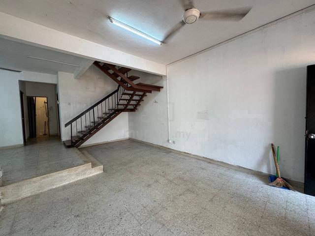 (22x75,Non Bumi,5 Bedrooms) 2 Sty Terrace House, Seksyen 4, Shah Alam 1