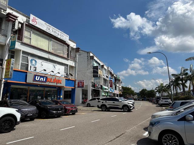 Setia Tropika 3 Storey Shoplot,Facing Main Road 1