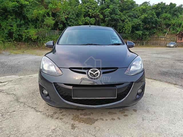 2014 Mazda 2 1.5 VR Hatchback Low Mileage - 4