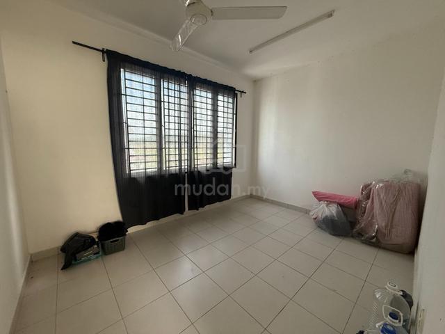 Kulai Taman Gemilang 2-Storey Medium Cost House Below Bank Value 1