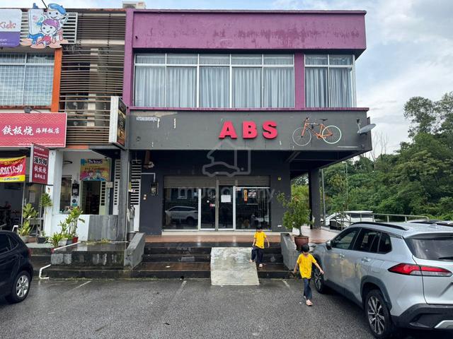 Double Storey Shop Corner lot  SEREMBAN Prime Location Facing Mainroad 1