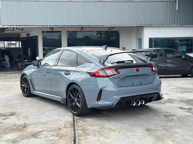 2025 Honda CIVIC 2.0L(T) TYPE R FL5 *SONIC GREY - 2