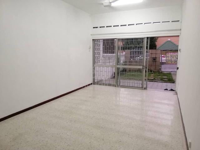 Taman Midah【Ground got Bedroom】2-Storey House Sell Below Market 1
