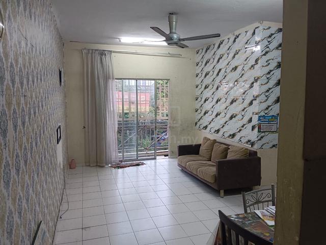 Larkin Idaman Apartment 1