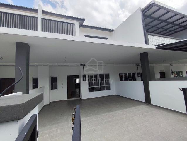 FREEHOLD Double Storey Terrace house Ipoh Klebang Bumi lot Perak 1