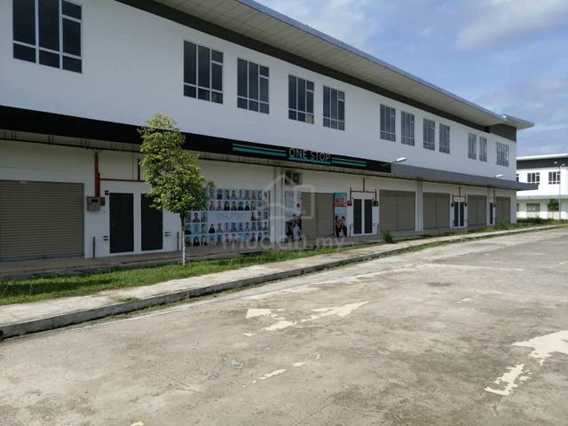 Bandar Putra 2-Sty shoplot, Ground & first floor, 18feet high ceiling 1