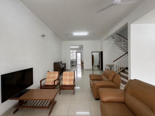 Aston Timur 3 Storey Terrace @ BM | 6 ROOMS | Gated Guarded 1