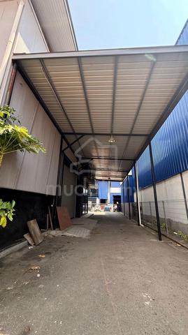 Big Wheel Warehouse l 3 Storey Semi-D l OC l With Cold Room l Inanam 1