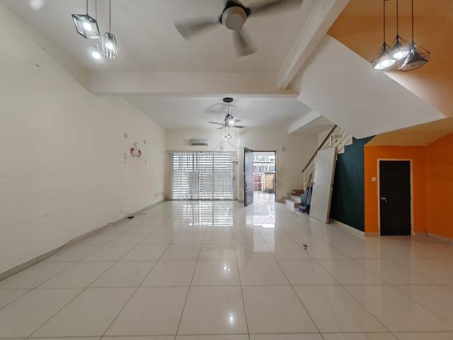 24x70 Superlink House Taman Berlian Tropika Temple 1