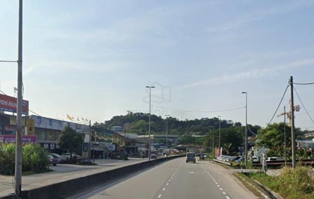 *2 Adjoining* Kampung Baru Subang, Shah Alam 1sty Warehouses For Rent 1