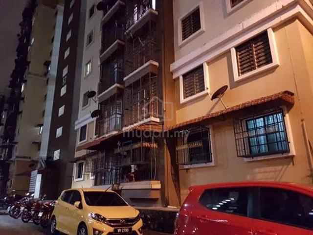 Apartment Pantai Indah Fasa 1 1