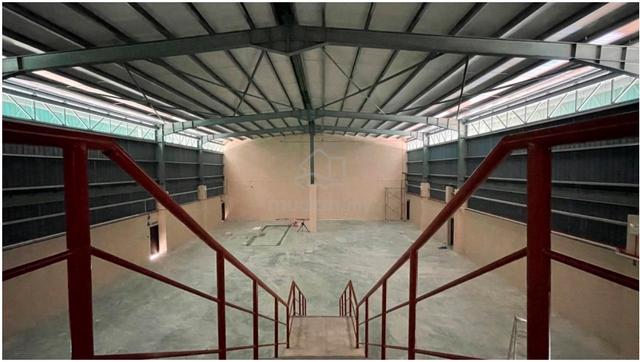 Sungai Lalang 3 Storey Office With Warehouse For Sale 1
