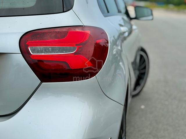 2015 Mercedes Benz A180 1.6 SPORT (CBU) (A) - 3