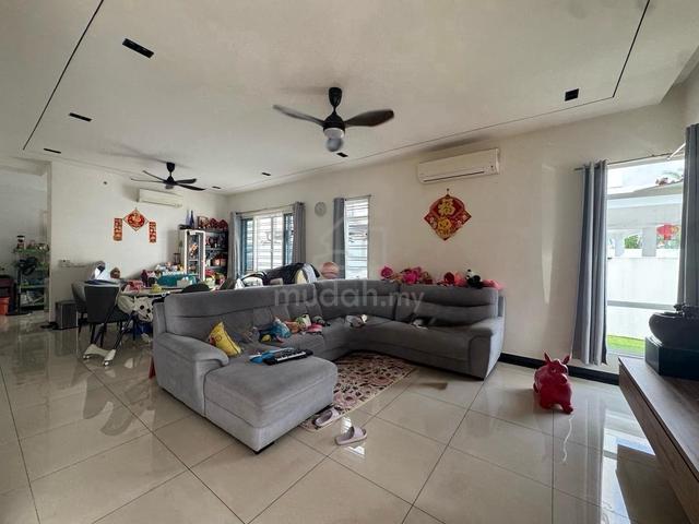 Calidora @ Tmn Setia Tropika Double Storey Cluster House for Sale 1