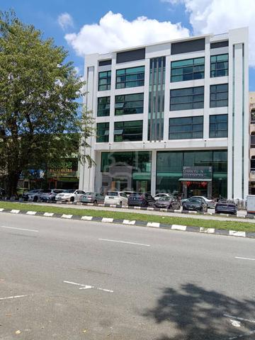 Main Road 5 Storey Building at Ipoh, Perak 1
