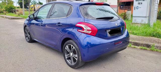 2013 Peugeot 208 1.6 VTi ALLURE (A) - 4