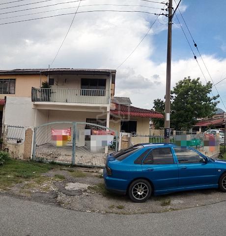 Pekan Razaki House for sale  1