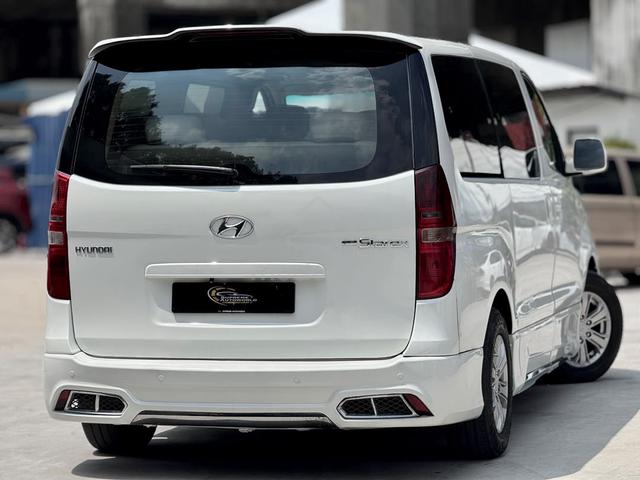 Hyundai GRAND STAREX 2.5 FACELIFT 12 SEATER FULON! - 2