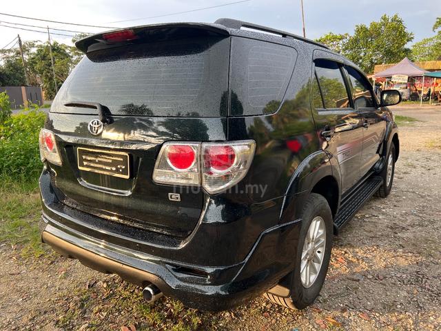 2011 Toyota FORTUNER 2.5 G FACELIFT (A) - 2