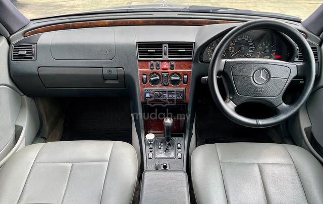 Mercedes Benz C200 2.0 AVANTGARDE (A) CAR KING !!! - 5