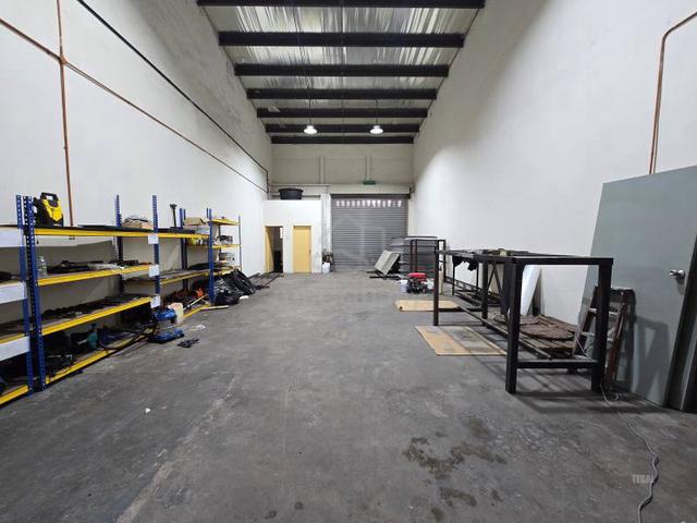 Good Cond Ready Cf 24x100 Bukit Kemuning 1.5 Storey Factory Seksyen 34 1