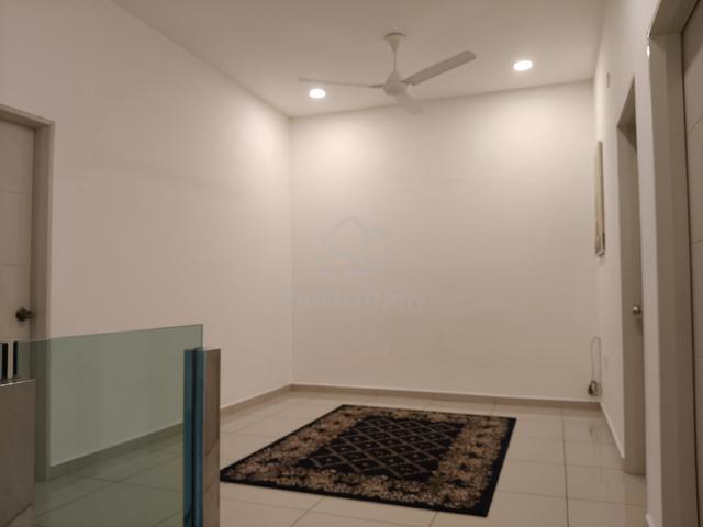 For Sale:( Partially Furnished)
2 Storey- Taman Hijayu 3D ALC 1