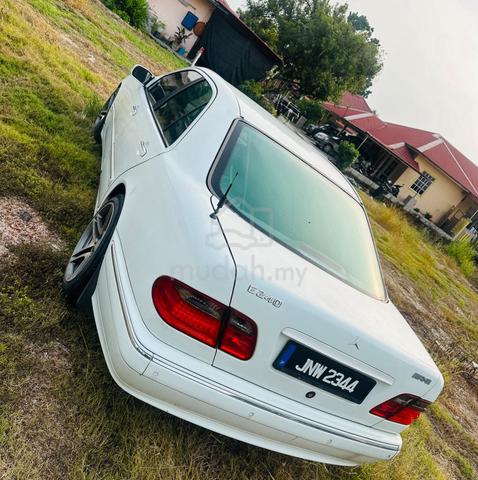 1995 Mercedes Benz 230 2.0 W114 (A) - 4