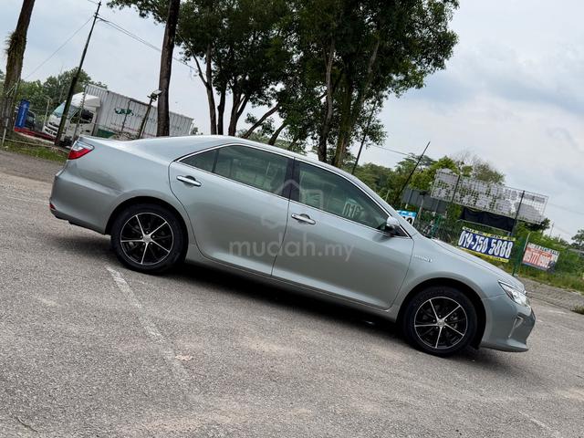 2015 Toyota CAMRY 2.5 HYBRID Full Loan Jimat Petro - 4