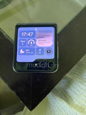 Carousel Image Selected