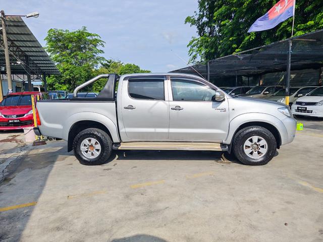 2009 Toyota HILUX 4X4 2.5 (AUTO) - 2