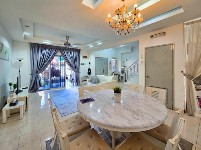 CANTIK SANGAT Double Storey Terrace Az-zaharah Puncak Alam 1