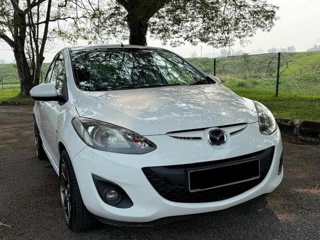 2012 Mazda 2 1.5 V (A) HATCHBACK/ANDRIOR PLAYER - 1