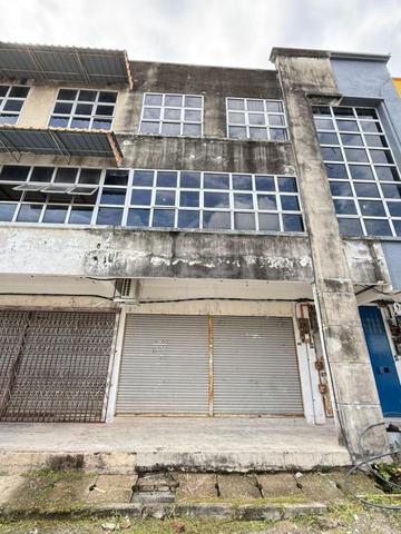 Below Value RM100k 3 Storey Shoplot Taman Merdeka Jaya Angkasa Nuri 1
