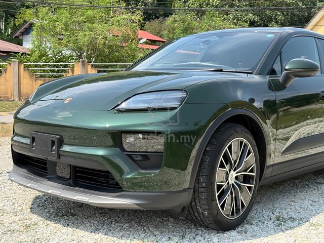 2025 Porsche MACAN EV 4S Almost Fully Optional - 2